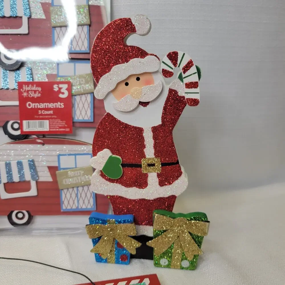 Lot of 6+ Holiday Wreath Home Decor Items